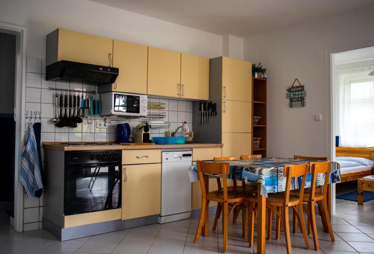 Appartamento Nefelejcs Apartmanház Gyenesdiás Esterno foto