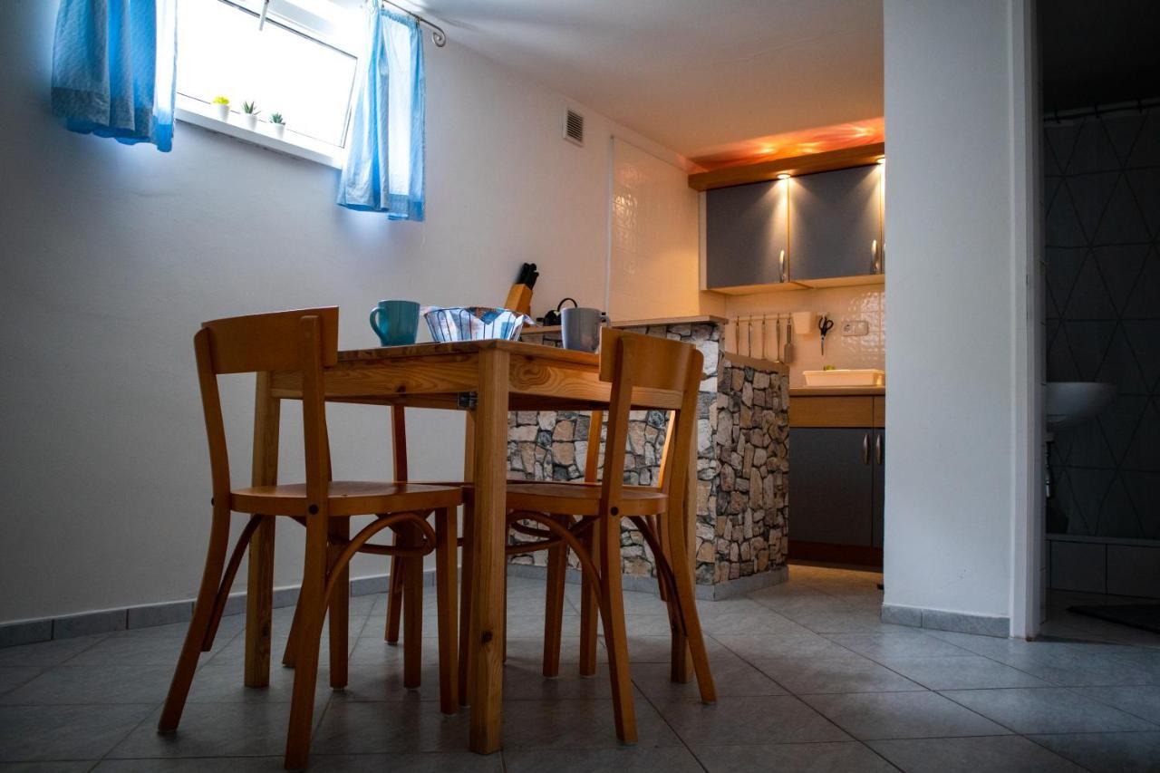Nefelejcs Apartmanház Gyenesdiás Esterno foto