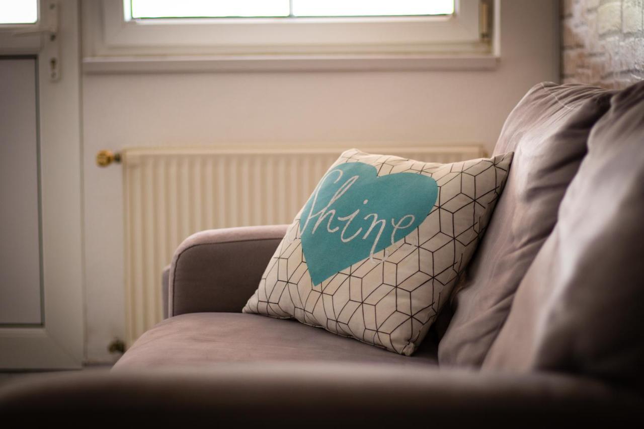Nefelejcs Apartmanház Gyenesdiás Esterno foto